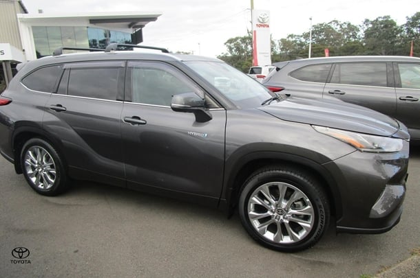 2021 Toyota Kluger Hybrid AWD GRANDE image 5