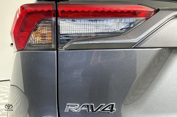 2023 Toyota Rav4 Hybrid GX image 8