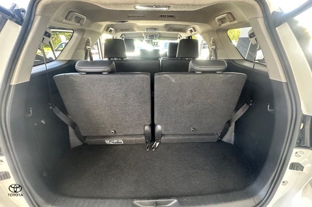 2021 Toyota Fortuner Crusade image 12