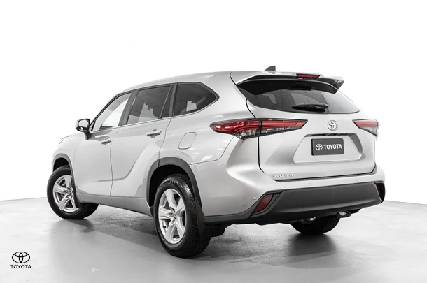 2023 Toyota Kluger GX AWD image 4