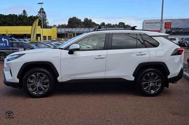 2021 Toyota RAV4 Hybrid GXL-2WD image 6