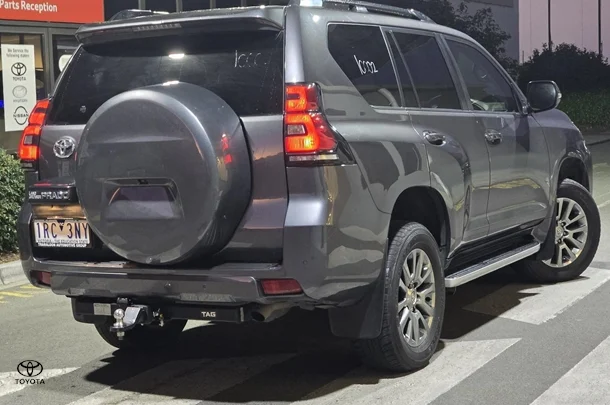 2019 Toyota Prado VX image 5