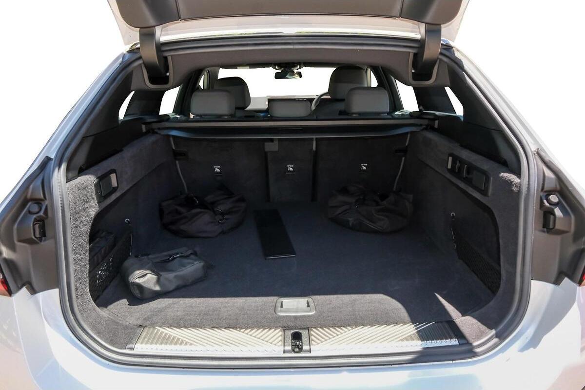 2025 BMW i5 M60 xDrive G61 Auto AWD image 9