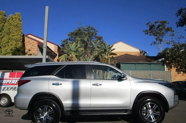 2024 Toyota Fortuner GXL image 9