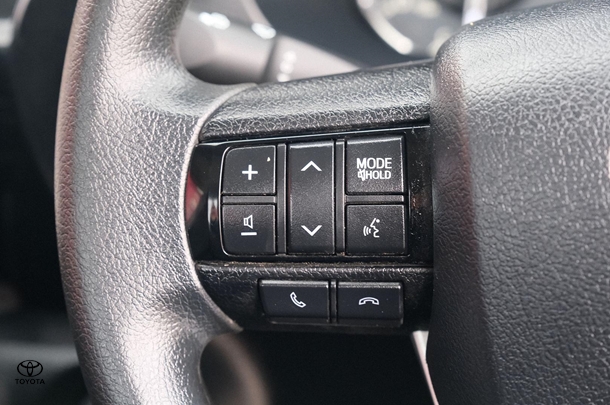 2023 Toyota Hilux 4x2 Workmate image 13
