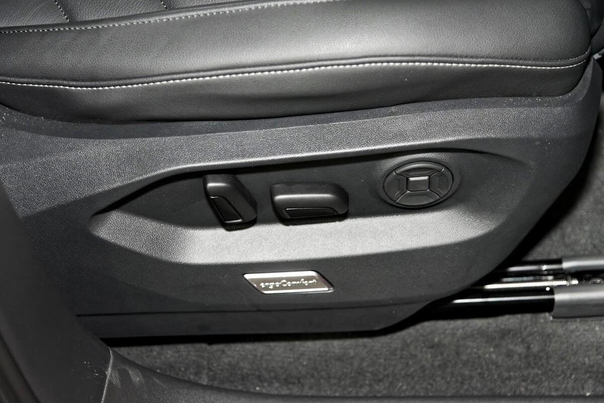 2024 Volkswagen Touareg 170TDI RC Auto 4MOTION MY24 image 15