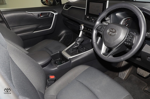 2022 Toyota RAV4 GX-2WD image 10