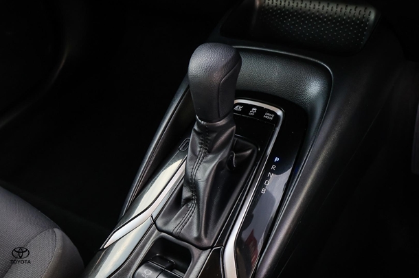 2023 Toyota Corolla Sedan Hybrid Ascent Sport image 19