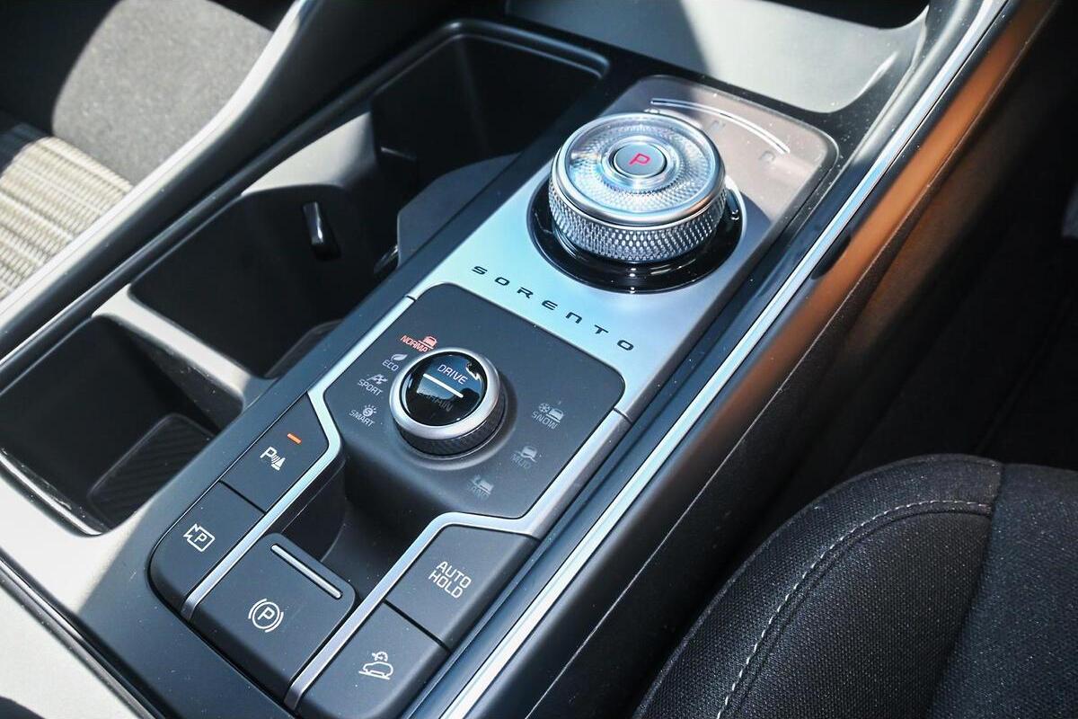 2024 Kia Sorento S Auto AWD MY25 image 16