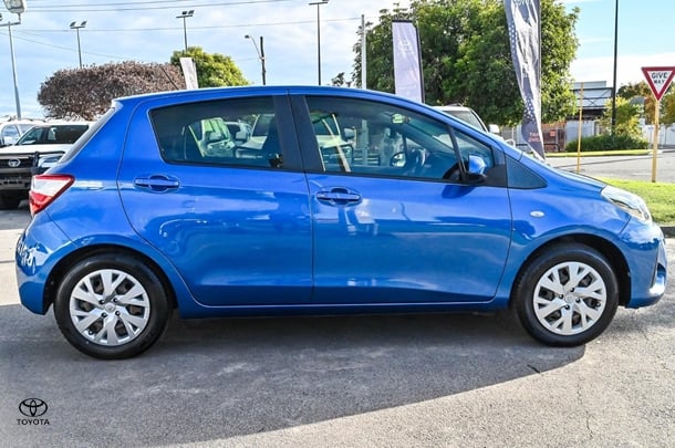 2018 Toyota Yaris ASCENT image 3