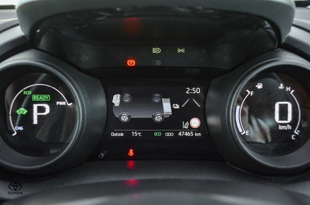 2023 Toyota Yaris Cross Hybrid GXL image 22
