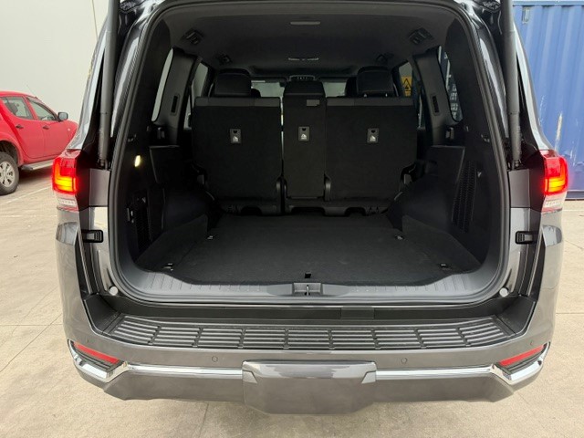 2026 Toyota LandCruiser 300 Sahara ZX Diesel image 5