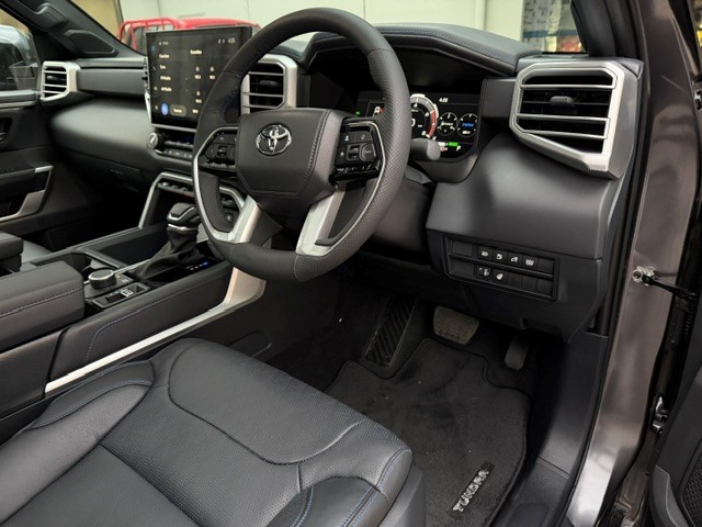 2026 Toyota Tundra Platinum image 3
