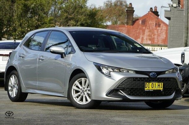 2024 Toyota Corolla Hatch Hybrid Ascent Sport image 1