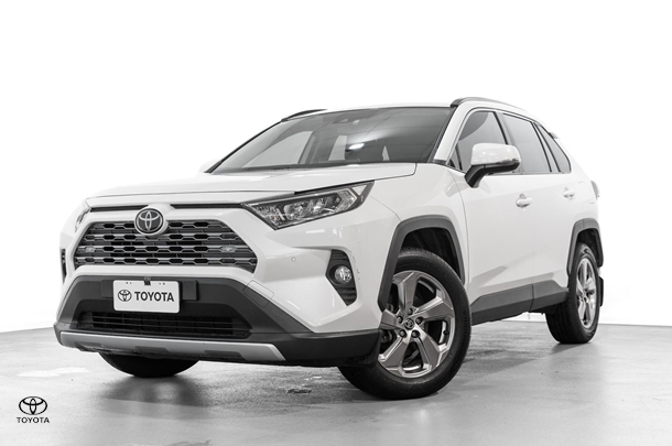 2020 Toyota RAV4 GXL-2WD image 3