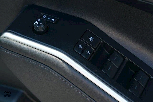 2023 Toyota Kluger Hybrid GXL image 15