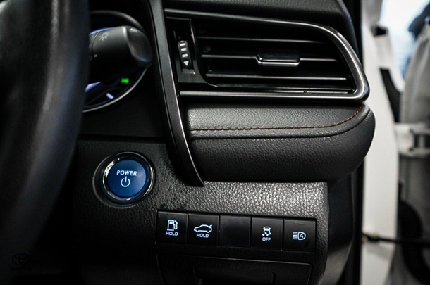 2020 Toyota Camry Hybrid Ascent image 16