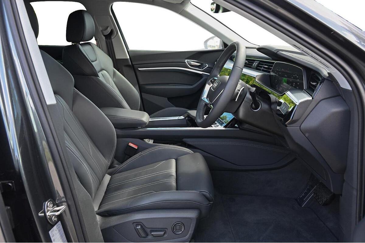 2024 Audi Q8 e-tron 55 Auto e-quattro MY25 image 6