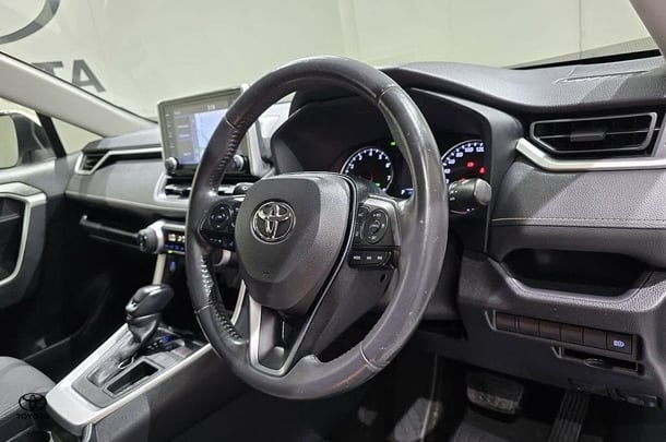 2019 Toyota RAV4 GXL-2WD image 13