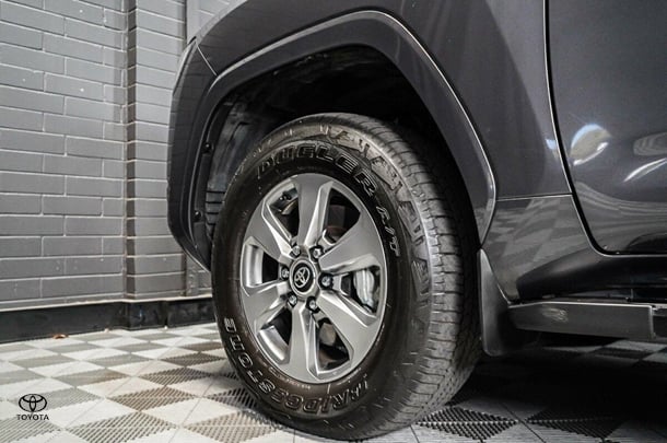 2022 Toyota Landcruiser Sahara image 8