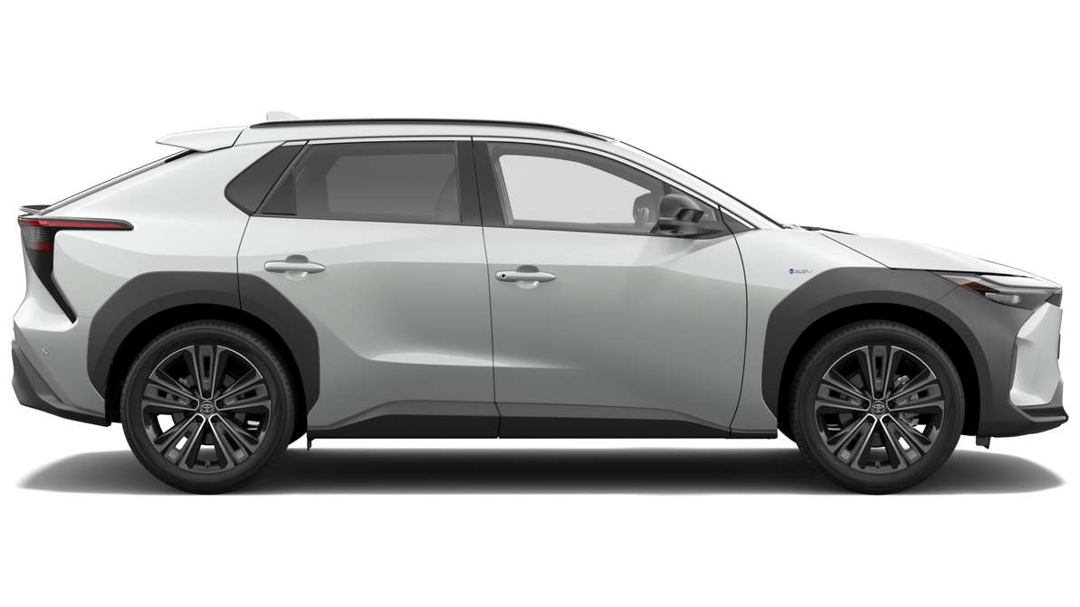 2024 Toyota bZ4X AWD image 2