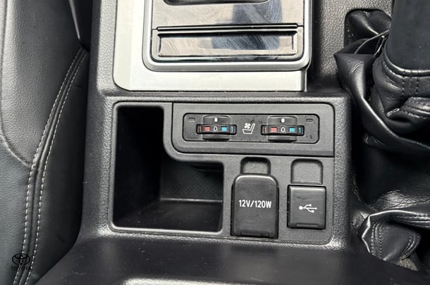 2021 Toyota Prado VX image 23