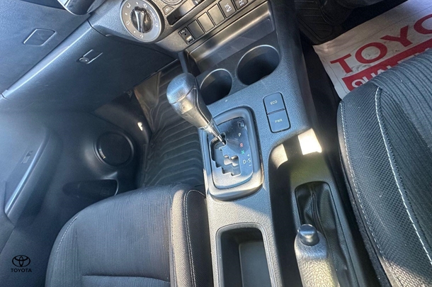 2022 Toyota Hilux SR image 20