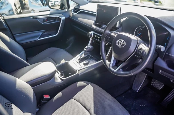 2023 Toyota Rav4 Hybrid GX image 6