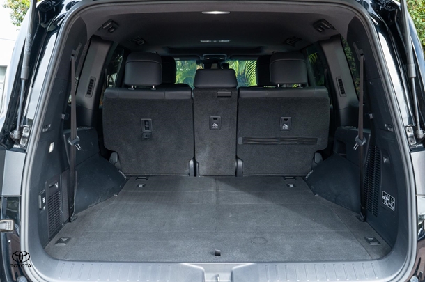 2023 TOYOTA Landcruiser VX image 29