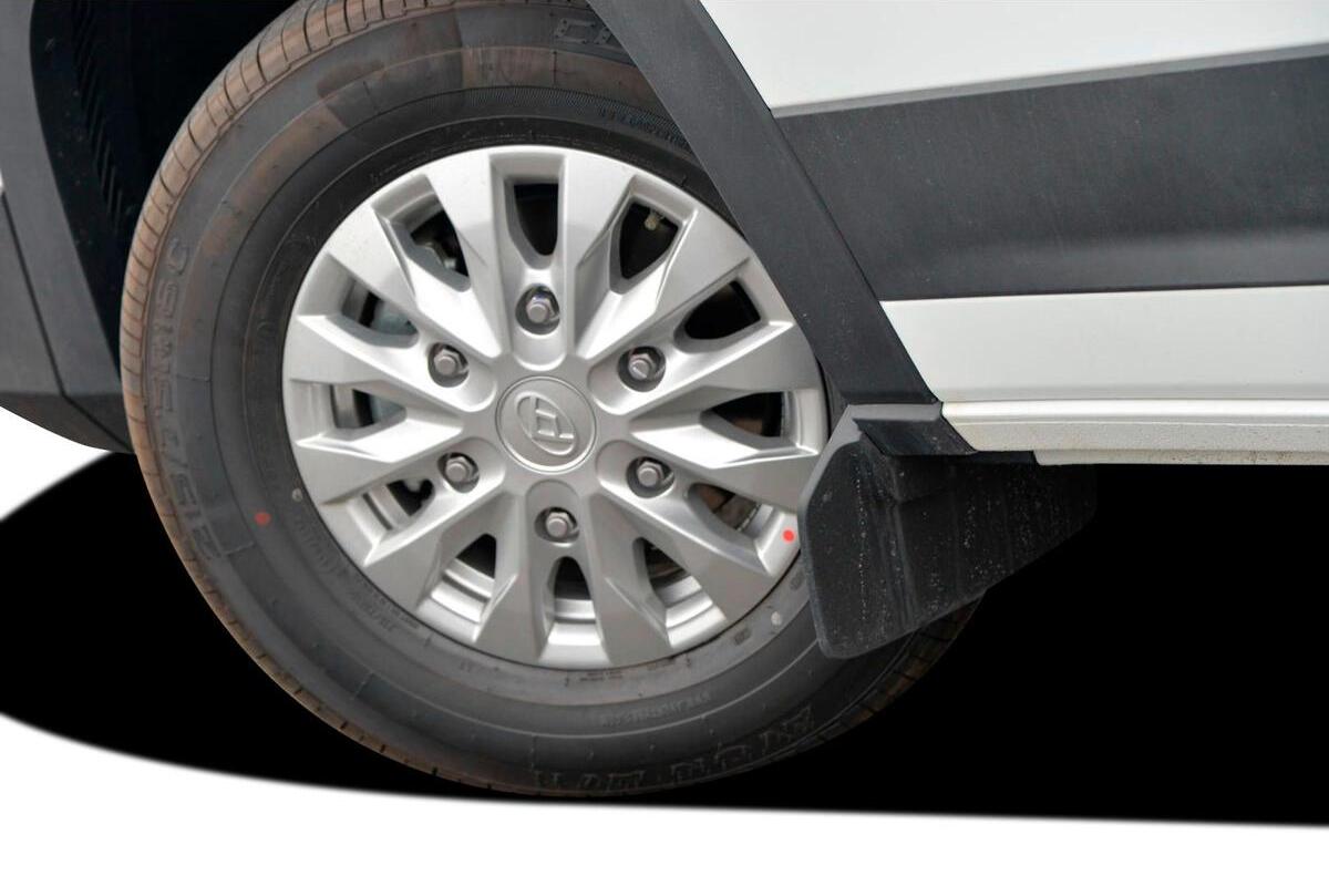 2024 LDV eDeliver 9 LWB Auto MY23 image 19