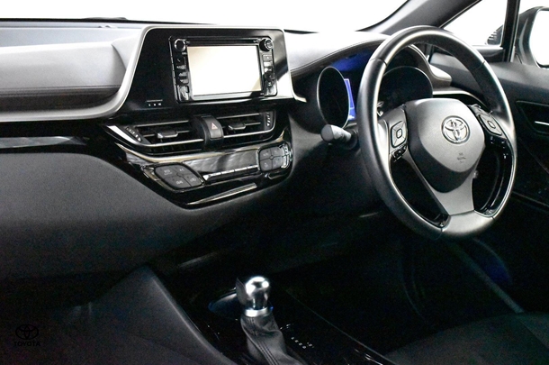 2019 Toyota C-HR Koba AWD image 6