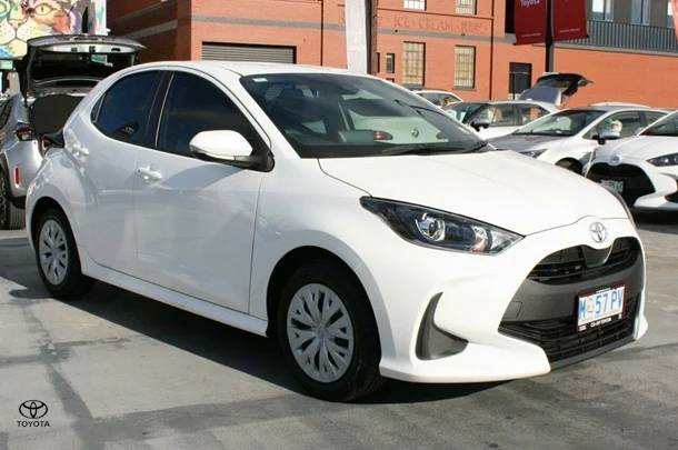 2021 Toyota Yaris Ascent Sport image 4
