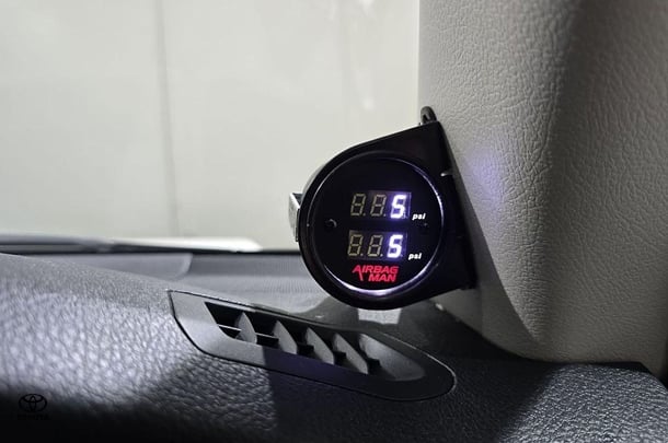 2020 Toyota Landcruiser GXL image 18