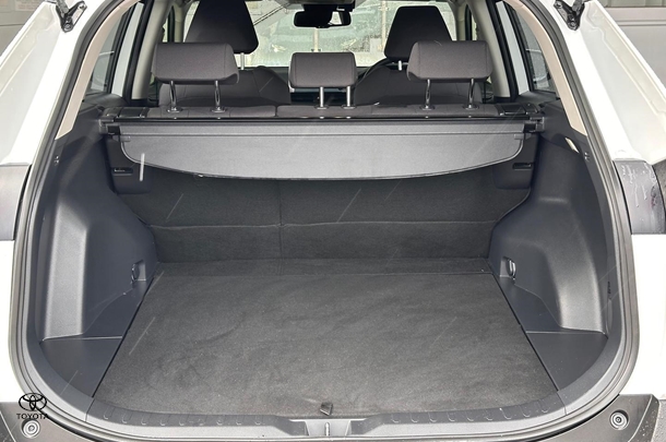 2024 Toyota RAV4 Hybrid GXL AWD image 24