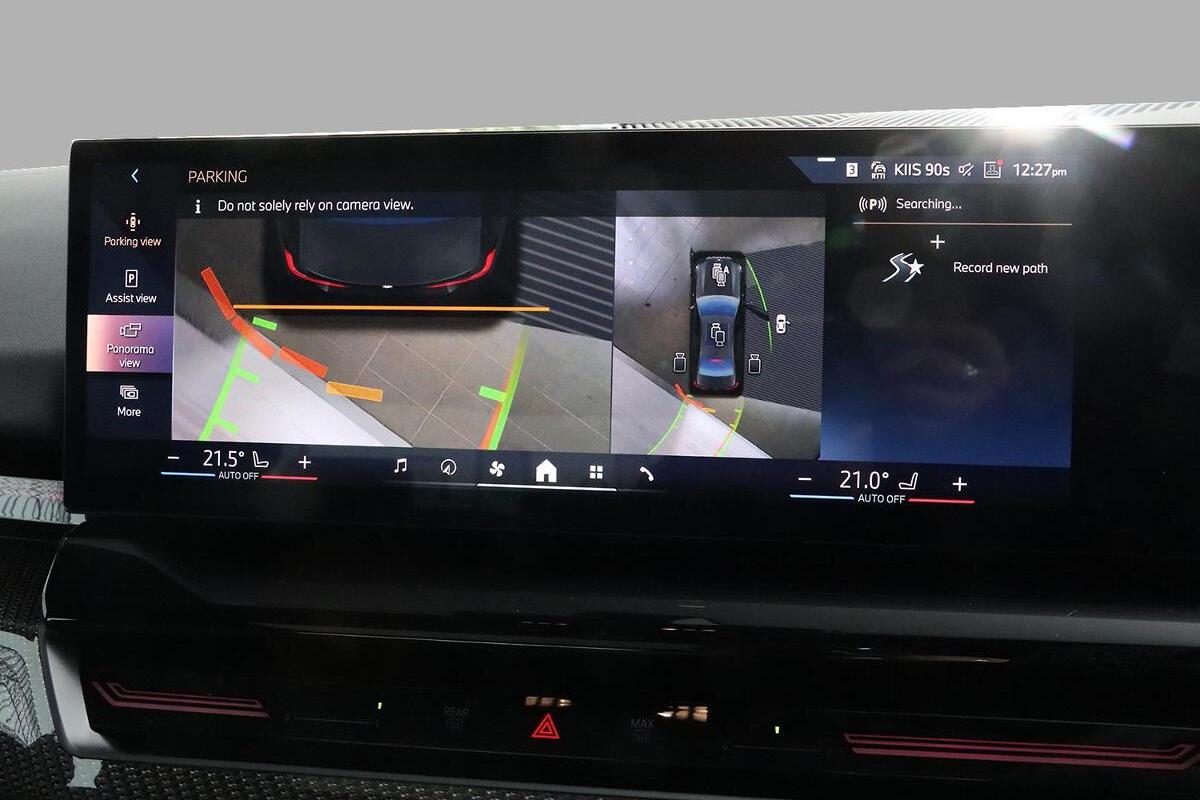 2025 BMW 5 Series 520i M Sport G60 Auto image 11