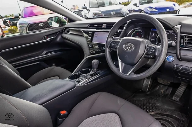 2019 Toyota CAMRY HYBRID Ascent image 7