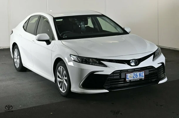 2023 Toyota Camry Ascent image 4