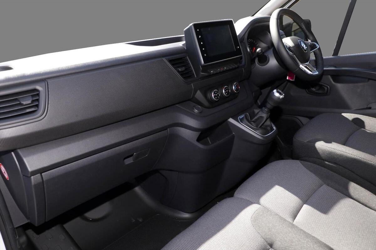 2024 Renault Trafic Pro SWB Manual MY24 image 7