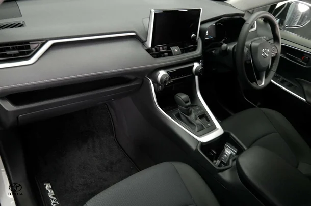 2024 Toyota RAV4 Hybrid GX 2WD image 17