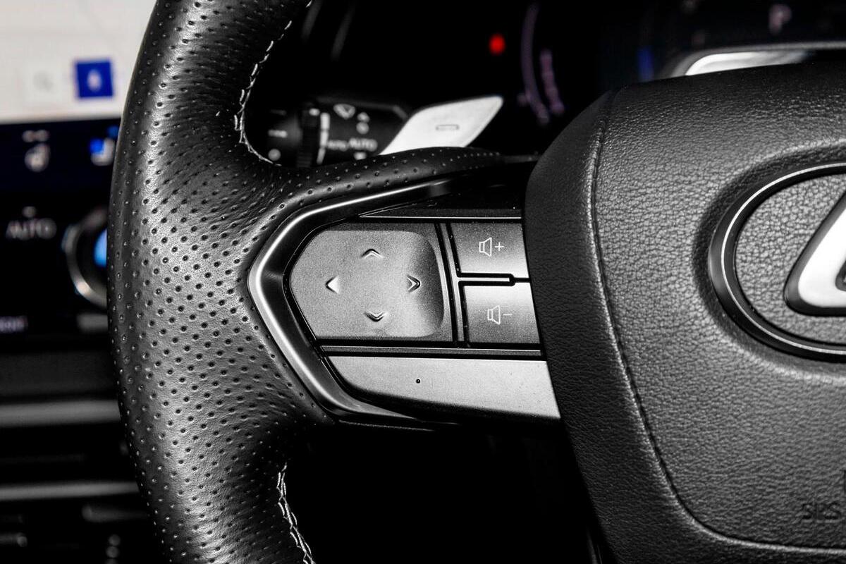 2024 Lexus RX RX500h F Sport Performance Auto image 12