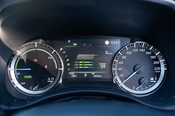 2024 Toyota KLUGER HYBRID GX AWD image 13