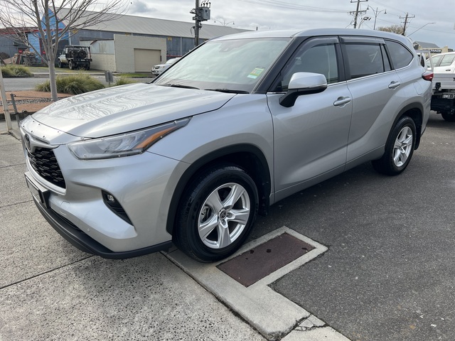 2023 Toyota Kluger GX AWD image 8