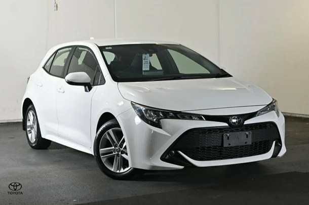 2021 Toyota Corolla Ascent Sport image 2
