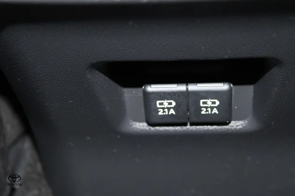 2020 Toyota RAV4 Hybrid GX-2WD image 26