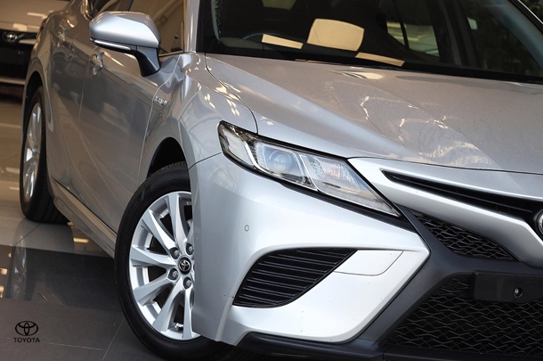 2018 Toyota Camry Hybrid Ascent Sport image 5