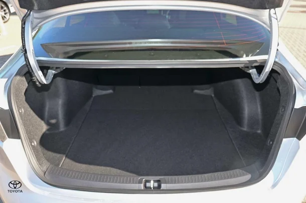 2025 Toyota Corolla Sedan Hybrid Ascent Sport image 10