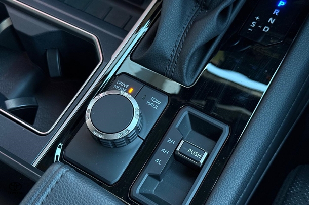 2024 Toyota Tundra Limited image 22