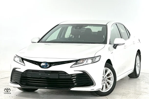 2023 Toyota Camry Hybrid Ascent image 1
