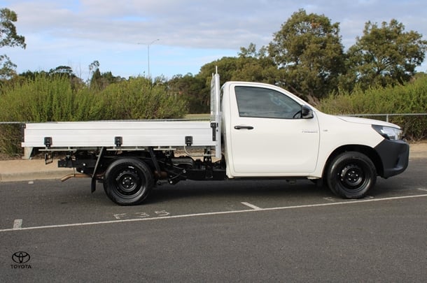2021 Toyota Hilux 4x2 Workmate image 5