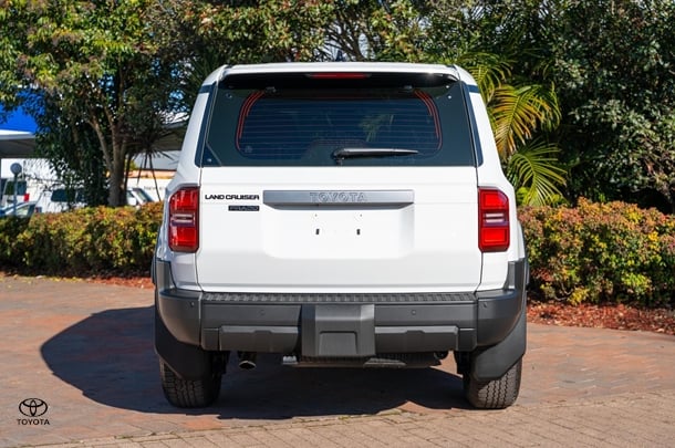2024 TOYOTA Prado GX image 5